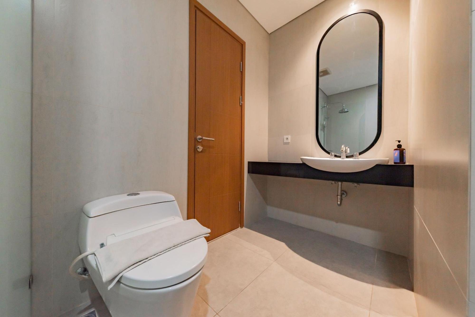 Sans Hotel Alexander Bandung Bilik gambar